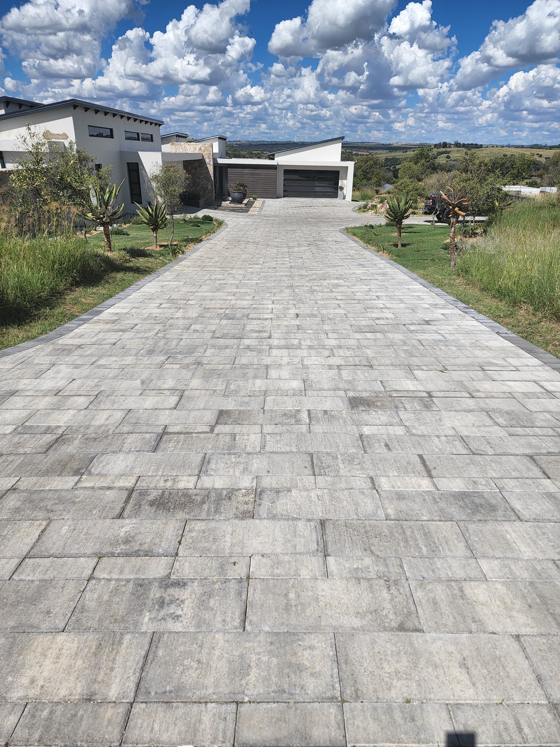 Vep-Landscapers-lennio-paving-images-jpg
