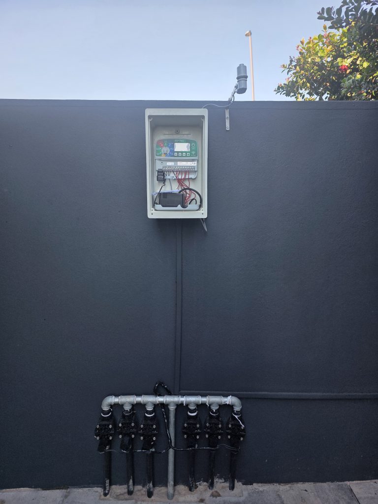 Controller-rain-sensor-and-Solenoid-valves-images
