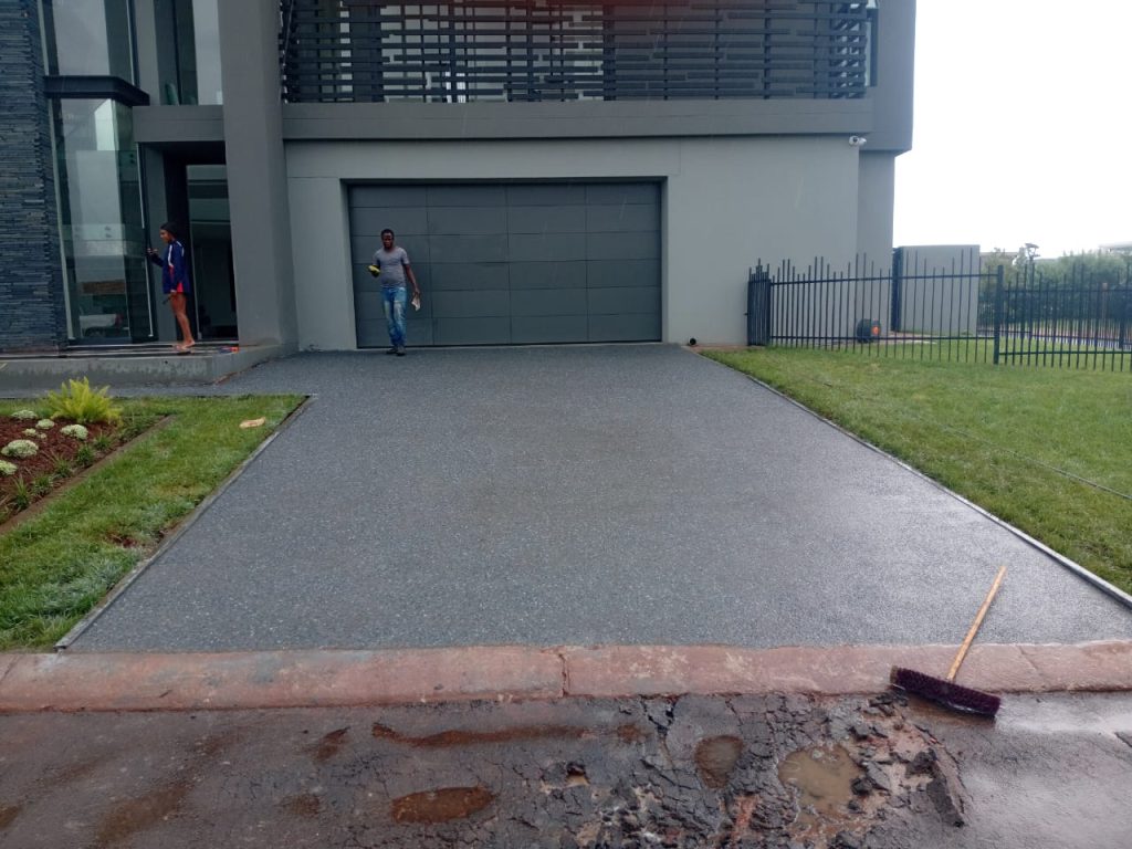 Exposed-aggregate-driveway-Vep-Landscapers-jpg