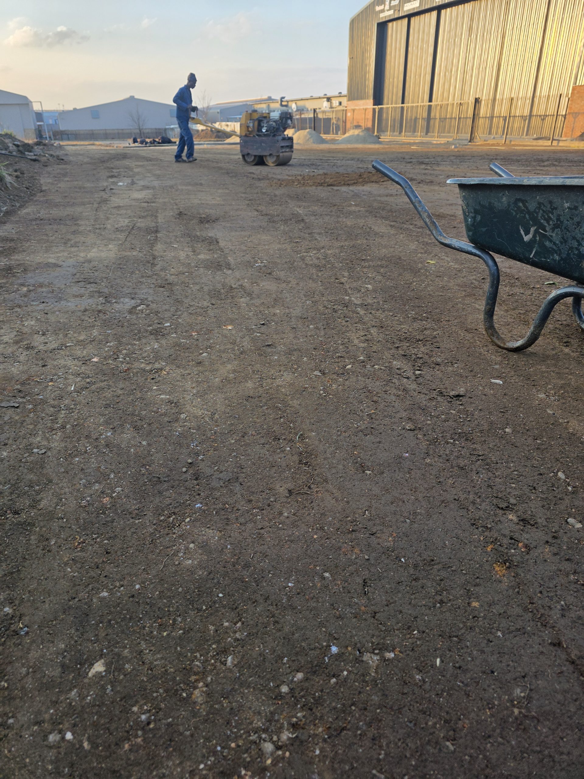 Earthworks-done-by-vep-landscapers-jpg
