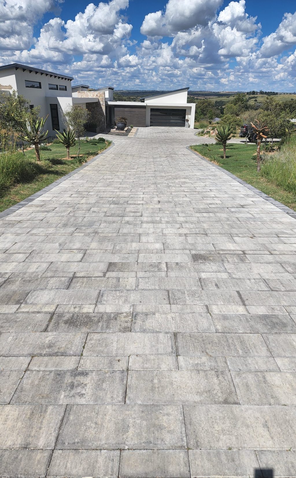 Vep-Landscapers-lennio-paving-images-jpg