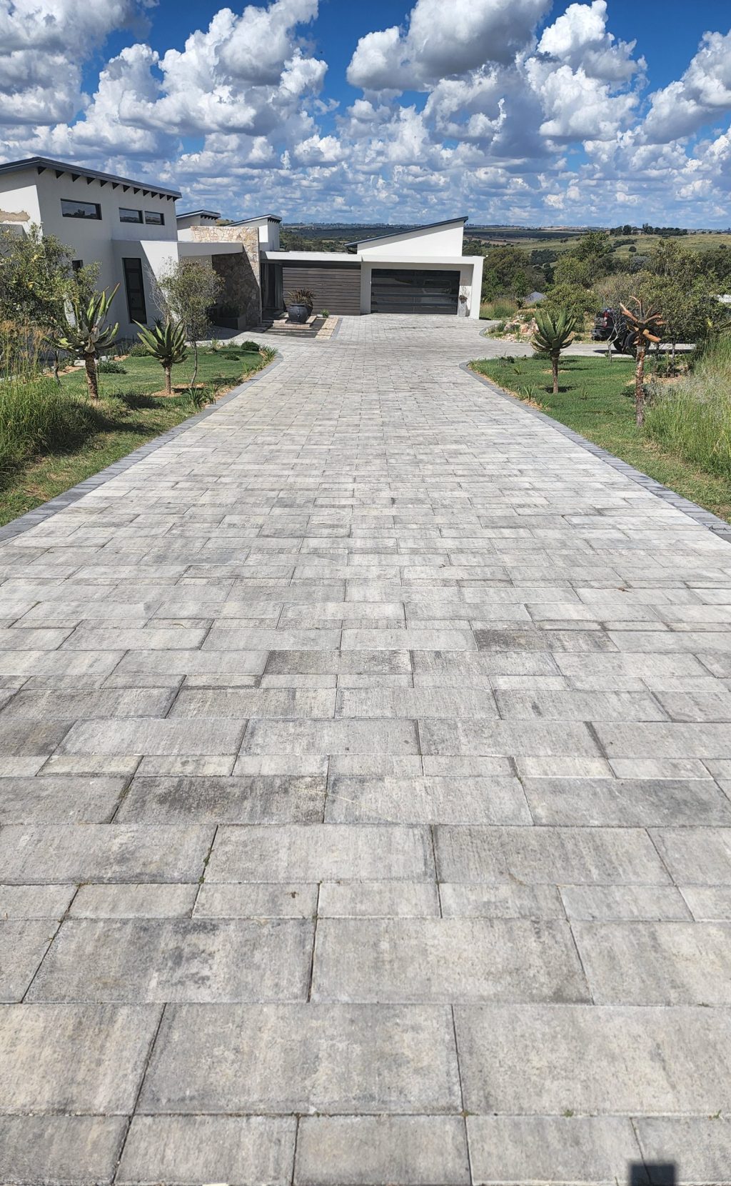 Vep-Landscapers-lennio-paving-images-jpg