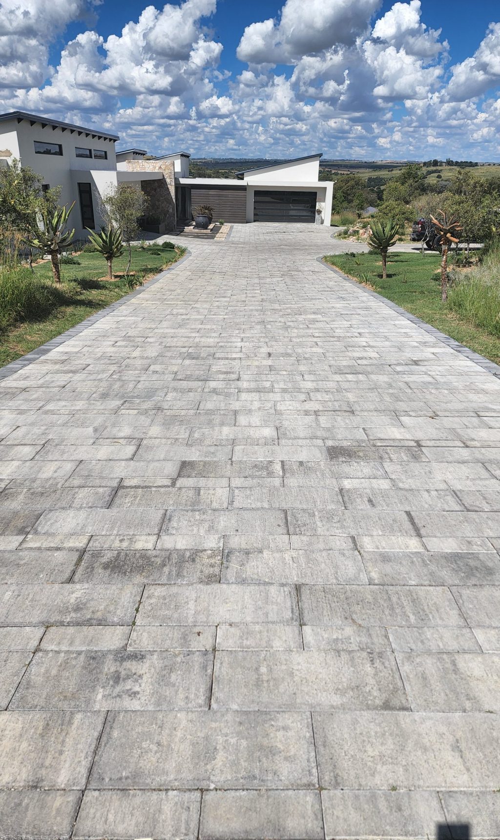 Vep-Landscapers-lennio-paving-images-jpg