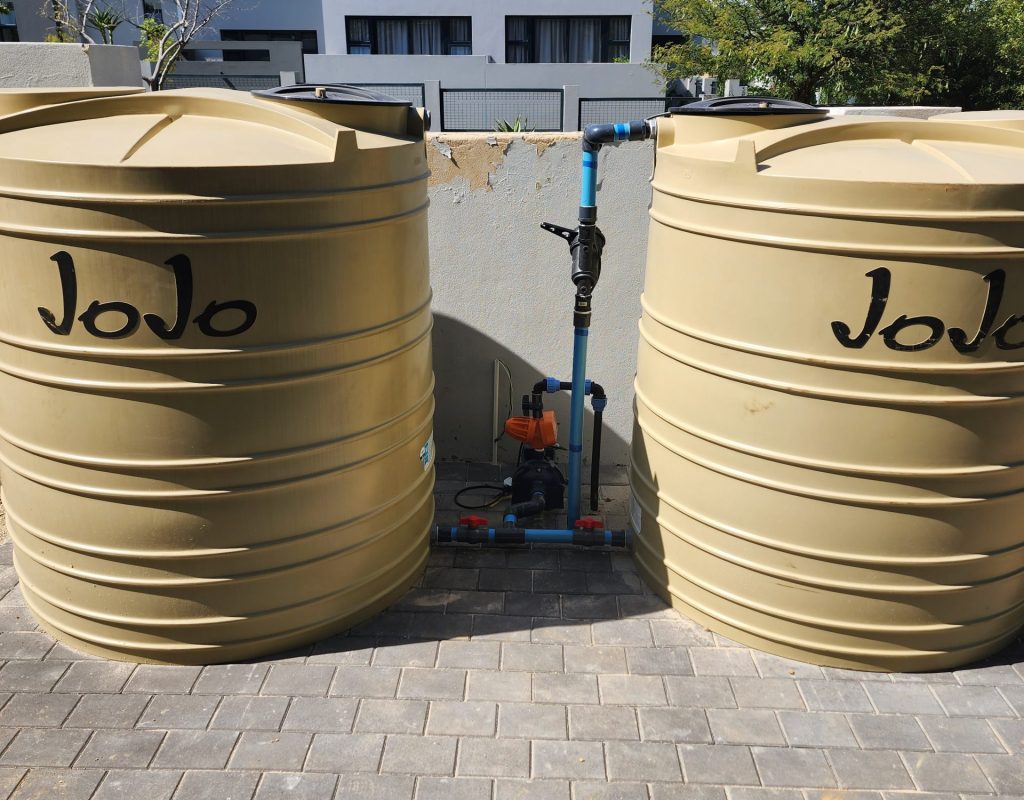 Jojo-tank-booster-pump-water-storage-by-Vep-Landscapers-jpg