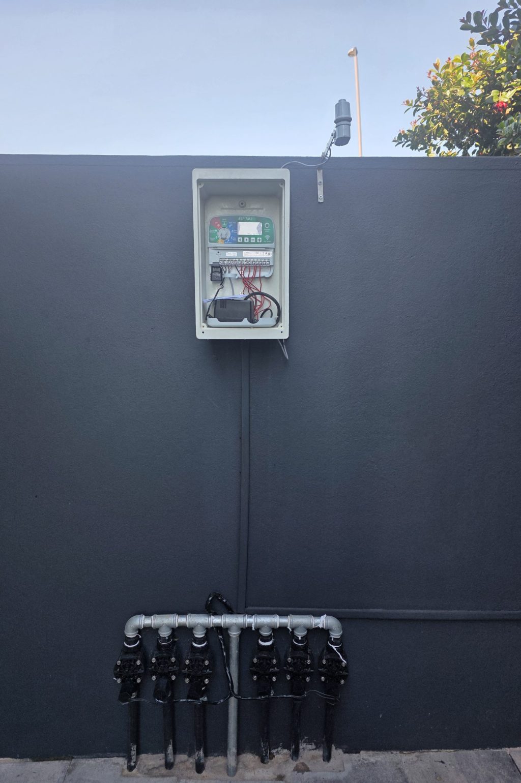 Controller-rain-sensor-and-Solenoid-valves-images