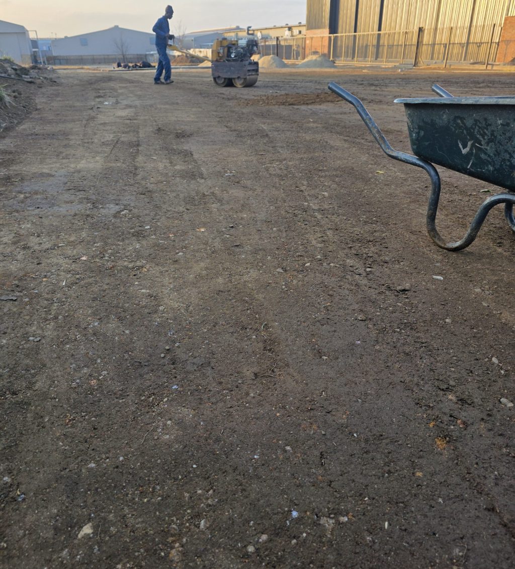 Earthworks-done-by-vep-landscapers-jpg