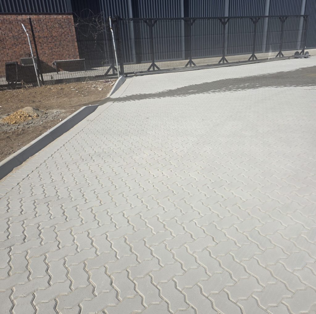 Paving-edging-vep-landscapers-jpg