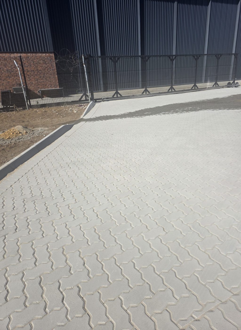 Paving-edging-vep-landscapers-jpg