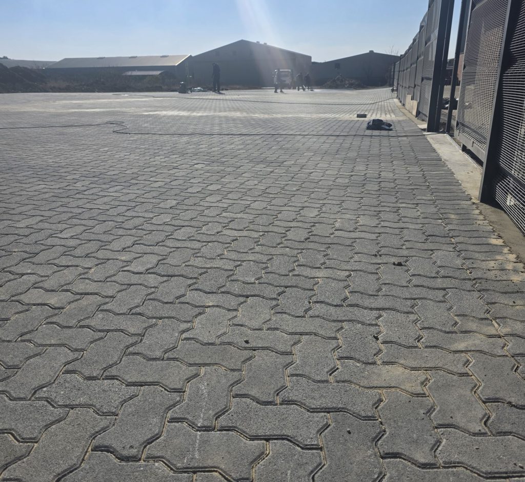 Interlocking-paving-bricks-vep-landscapers-jpg