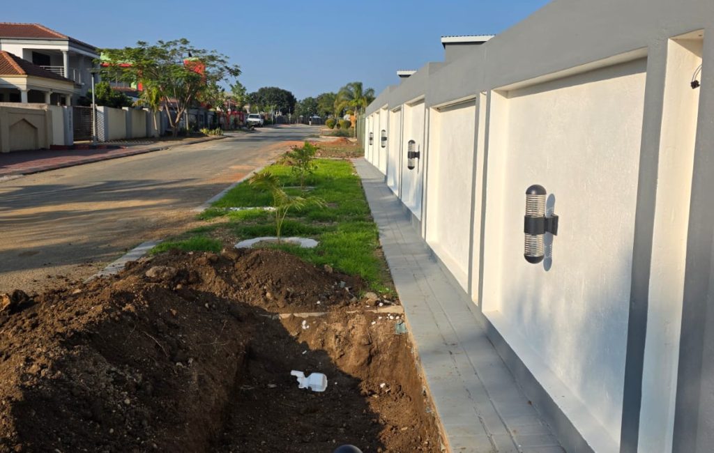 Before-VEP-Landscapers-Commenced-Work-jpg