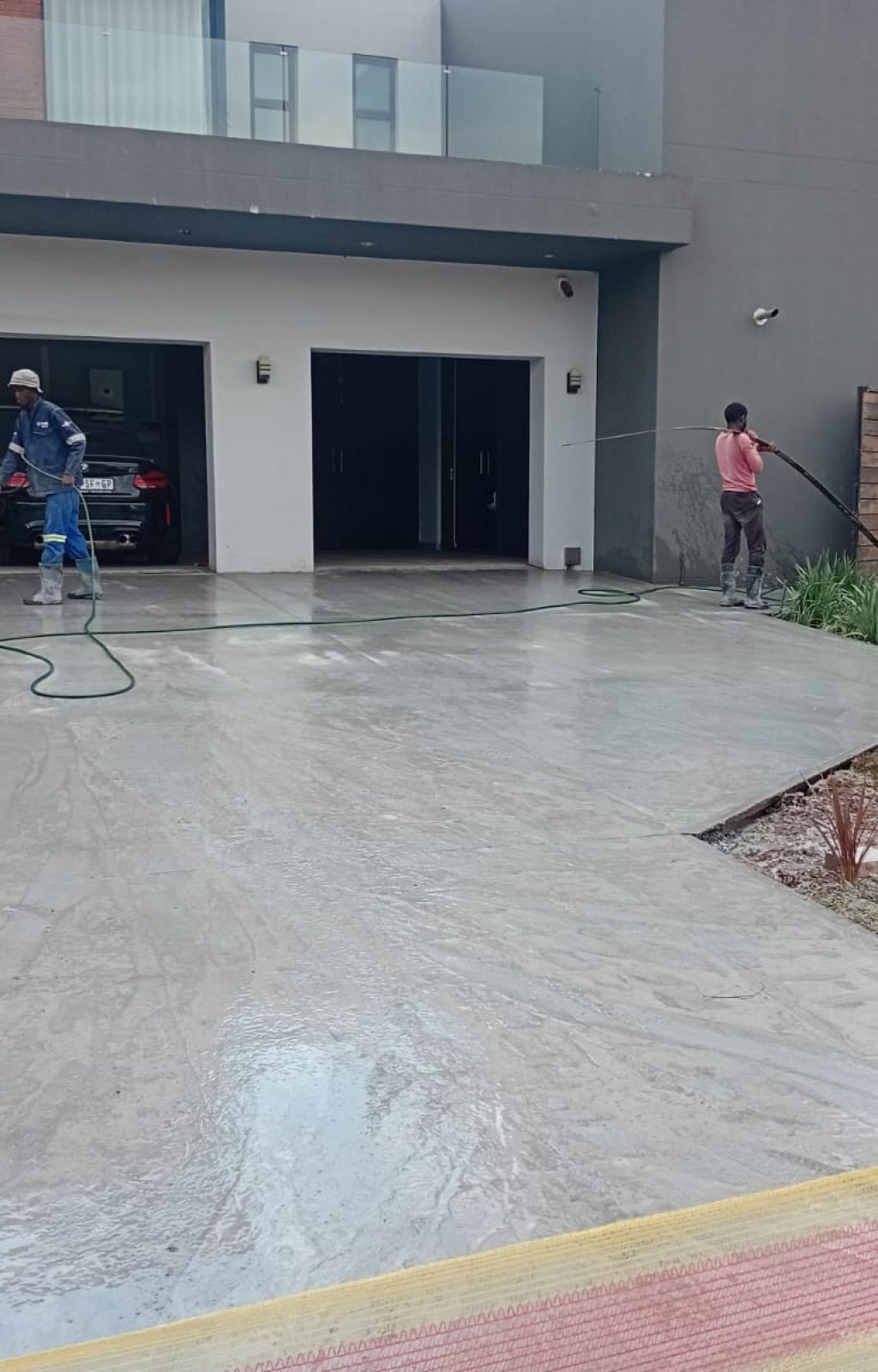 Residential-Exposed-Aggregate-Vep-Landscapers-jpg