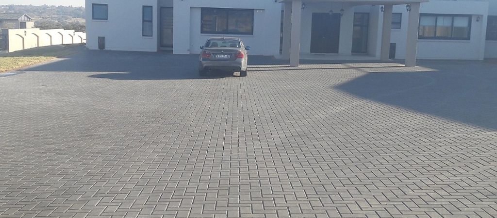 Bevel-Paving-Professional-by-Vep Landscapers-jpg